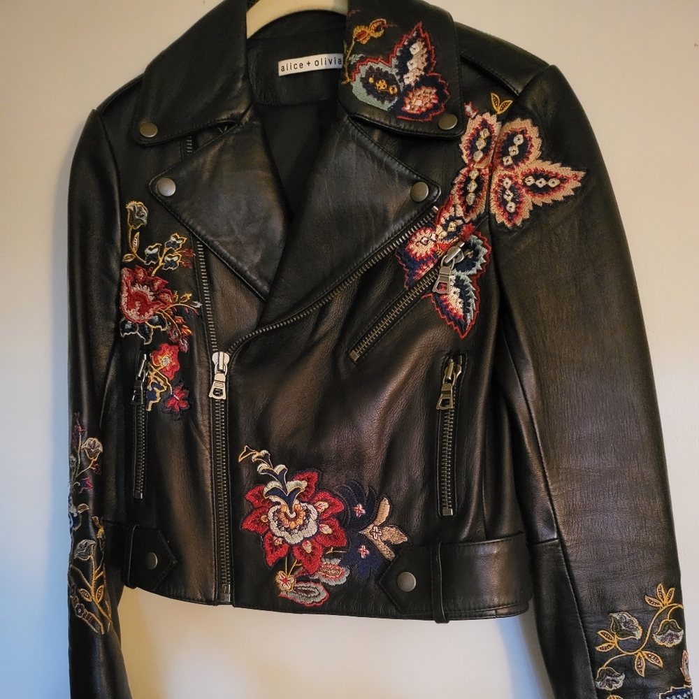 💖SOLD💖Alice and Olivia NWOT Genuine Embroidered Lamb Leather